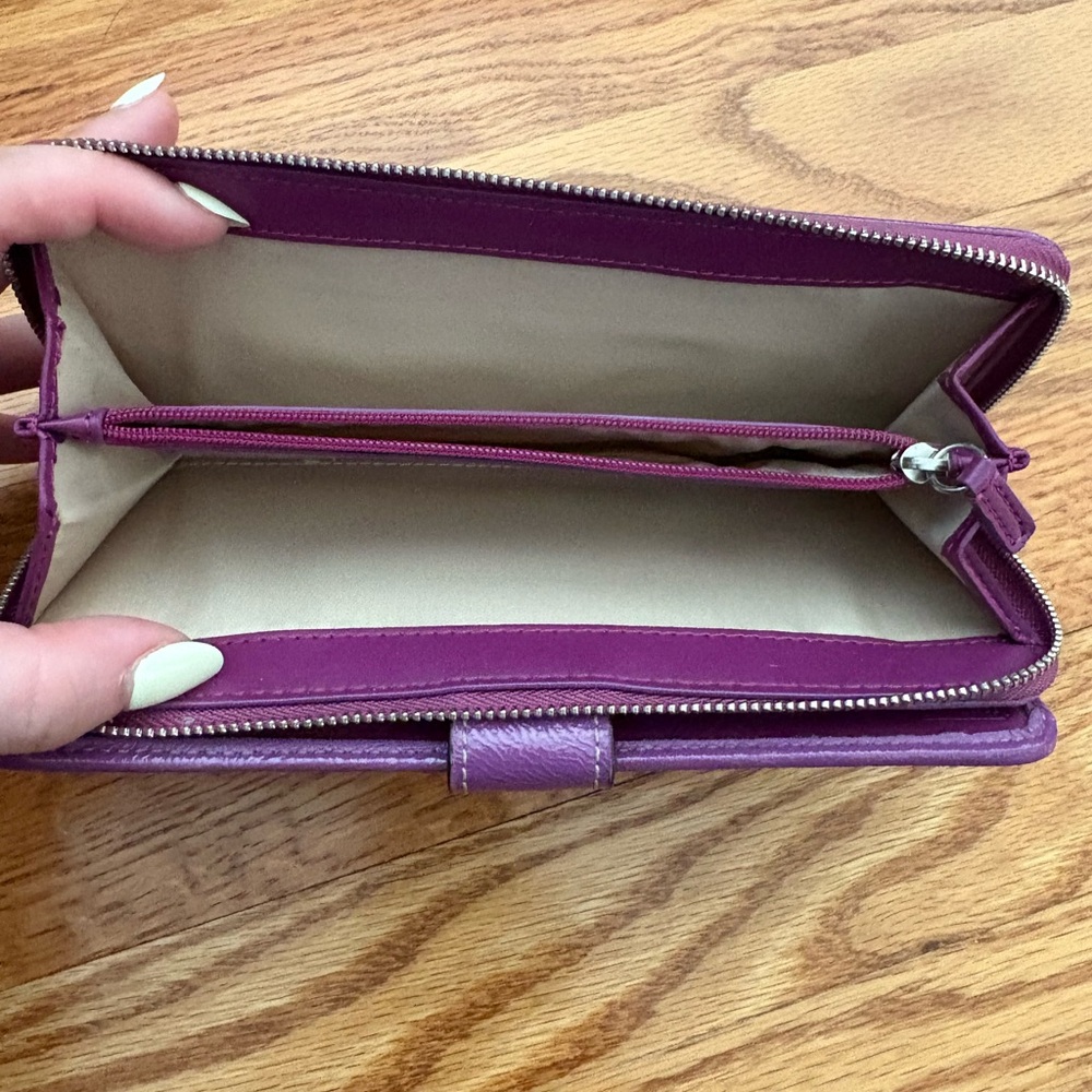 Vintage Coach Purple and Light Gray Monogram Zip Wallet - Picture 3 of 6